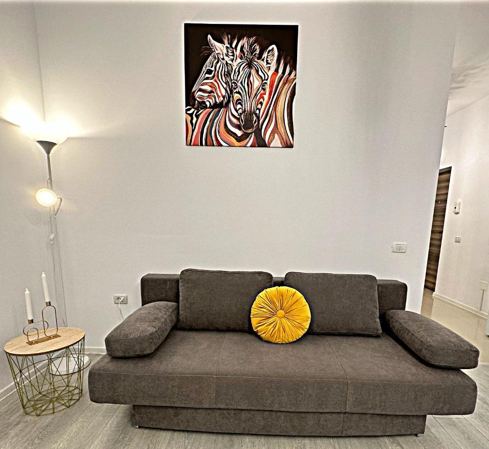 Hezo Sunshine Studio And Apartment Navodari Exterior photo